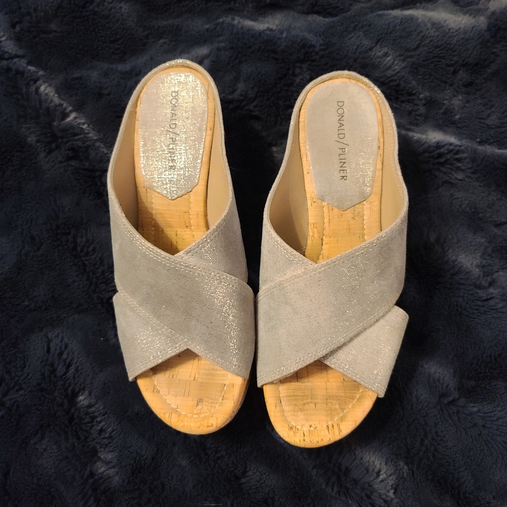 Donald Pliner Suede metallic silver wedges size 7